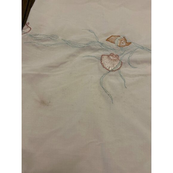 Embroidered Seashell & Seaweed Design Tablecloth With 8 Matching Napkins Set Obl - Picture 6 of 8